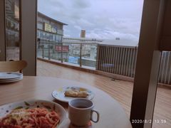 靠窗位-萨莉亚意大利餐厅(龙胜站颂荟商场店)