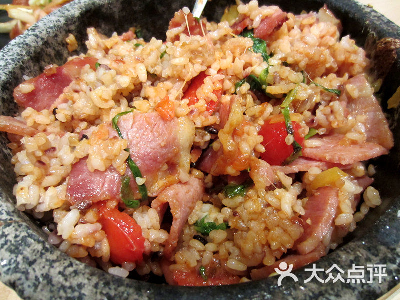 新石器烤肉(壹购潮流广场店)新石器, 茄香芝士培根石锅拌饭2图片 - 第