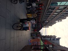 iphone_upload_pic-民主路老街