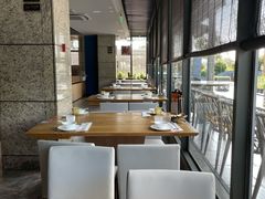 靠窗位-川流不息(北蔡休闲广场店)