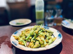 -Cuc Gach Quan Restaurant