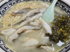 -明呈黄鱼面馆(斜土路店)