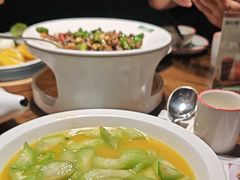 -新白鹿餐厅(滨江银泰店)