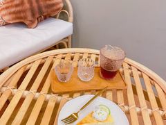 -C.Y Cafe