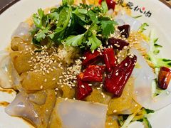 香汁拉皮-張飛扒肉•四代传承(中央大街店)