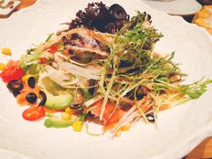 三文鱼牛油果色拉-皇品田苑日式料理(苏州中心店)