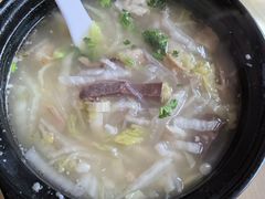 -闫家驴肉老店(华电一校店)