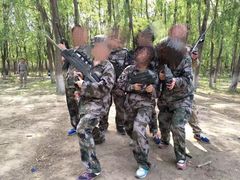 -亲兄弟真人CS团建拓展基地