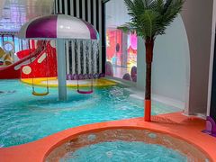 -涨巢·潮玩水疗局