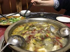 -韩妹鱼庄·泸定老字号(泸定店)