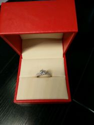 -威德钻石-克拉钻大本营(南京东路店)