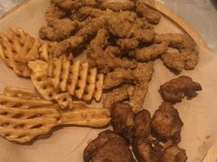 -必胜客(尹山湖歌林公园店)