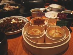 四喜临门破酥包-云海肴·汽锅鸡·云南菜(天山百盛优客店)