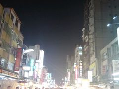-六合夜市