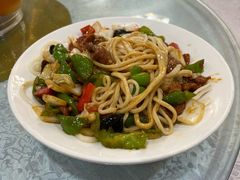 -汗腾格里·风味餐厅(新疆驻京办店)