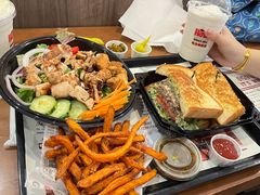 圣塔芭芭拉经典牛肉特堡-The Habit Burger Grill 哈比特汉堡(复兴soho店)