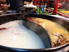 鸳鸯锅-钢管厂五区小郡肝火锅串串香(总店)