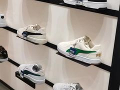 -PUMA品牌自营折扣店(苏州比斯特购物村店)