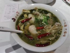 酸菜小鱼-渝是乎酸菜鱼(龙旗购物中心店)
