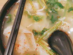 -小杨生煎(金山百联购物中心3楼店)