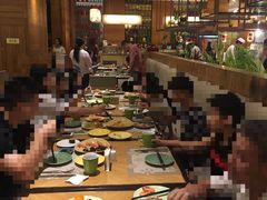 -华邑酒店·鲜艳全日自助餐厅