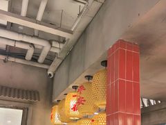 -红九格老火锅(三峡广场店)