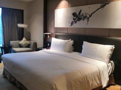 -成都保利公园皇冠假日酒店(熊猫基地店)