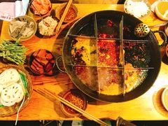 -岗上渣渣老火锅(两路口店)