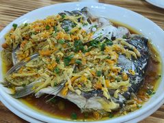剁椒鱼头-好呷八大碗(五羊店)