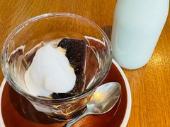 -ROAST coffee & eatery