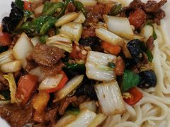 -汗腾格里·风味餐厅(新疆驻京办店)