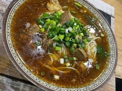 牛肉粉-胥佳烧鸡公牛肉面馆