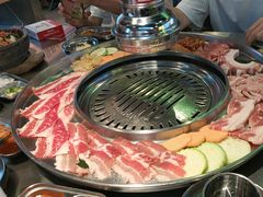 -哈哈碳都·牛肋条无限自助烤肉(台江万达店)