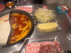 -鹿鸣山草本茶香火锅(园西路店)