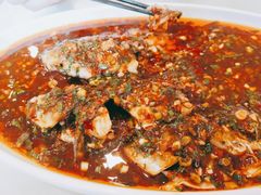 藿香鲫鱼-月圆霖特色农家乐
