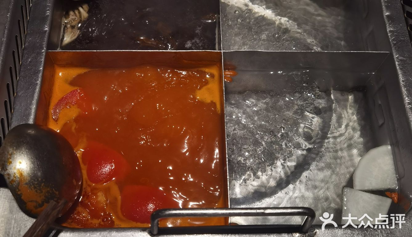 好久没有光顾海底捞了，这次和朋友小聚选择了离家比较近