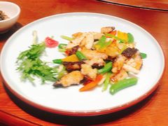 菌菇炒松板肉-千滋百味·醉江澜花园餐厅(街道口店)