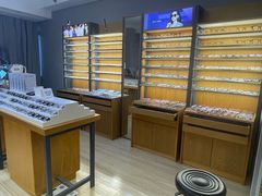 -优医视平价眼镜蔡司依视路折扣工厂店(德胜门店)