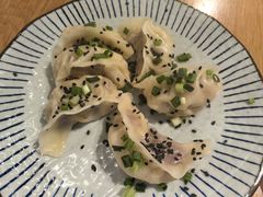 牛肉芝士锅贴-花悦豆香