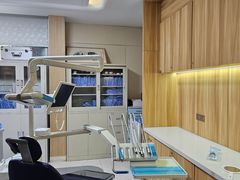 -上海仁爱医院口腔科 · 种植