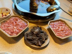 -九尺赵老四鲜鹅肠火锅