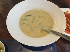 -湖畔鲁菜·二十年老字号餐厅(大明湖店)