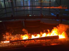 -SU lounge the lake view湖景酒廊