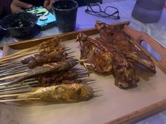 -夜火烤摊·东北烧烤酒场·老杨小黄鱼