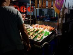 -六合夜市