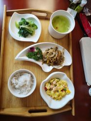 -卓玥国际月子会所(罗山路店)