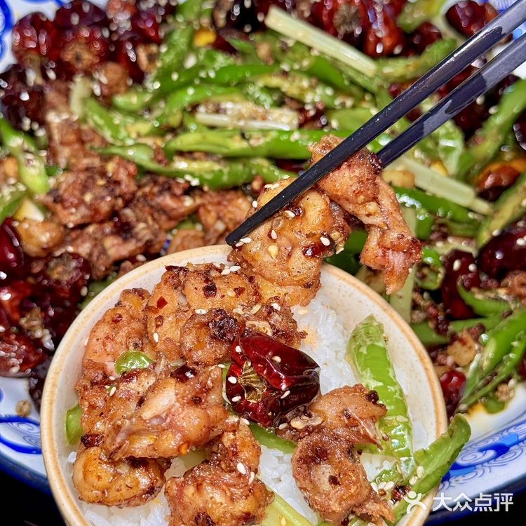 可惜你不在成都,武侯祠这家苍蝇馆子好吃s啦