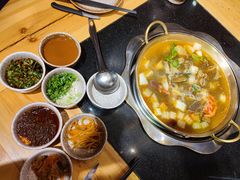 -顶顶汤火牛排火锅·经典铜锅涮肉