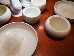 -燕庭·纯燕窝·甜品下午茶(南京西路店)