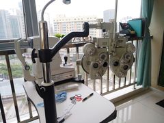 -视野联行眼镜·蔡司授权店(长白万象汇店)